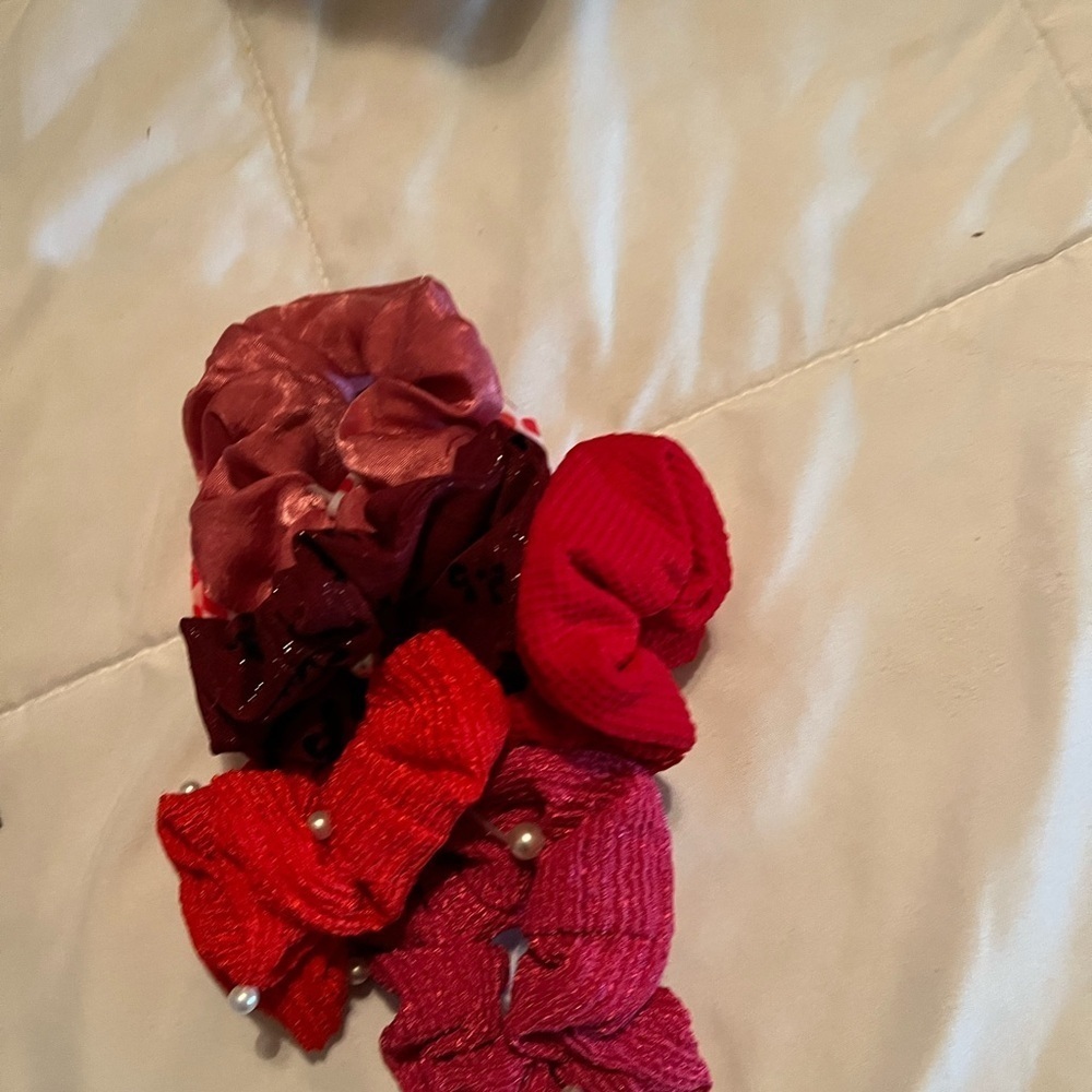 Stylish Red and Pink Hair Scrunchies Set - Picture 2 of 2